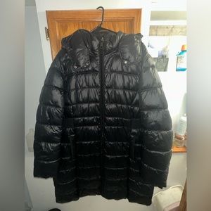 Calvin Klein XL long puffer jacket for womens
Used it like 3-4 times